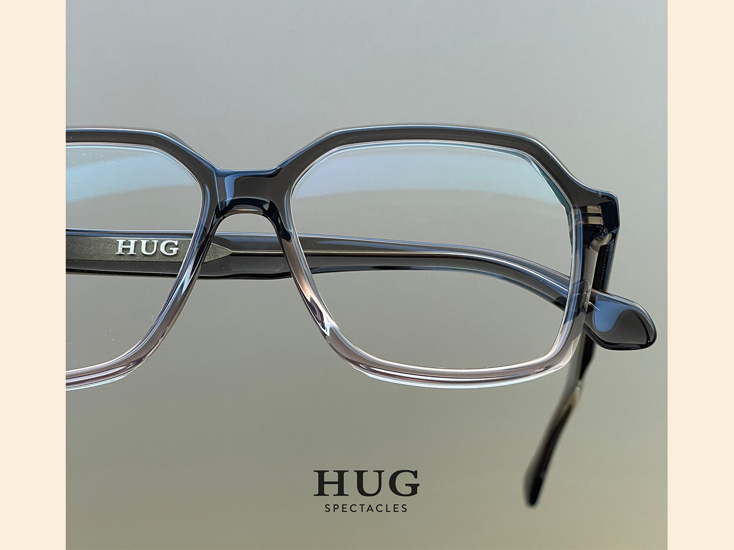 HUG Brille